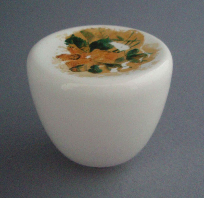 Door handle - Charm pattern; Crown Lynn Technical Ceramics Limited; 1976-1989; 2008.1.2359