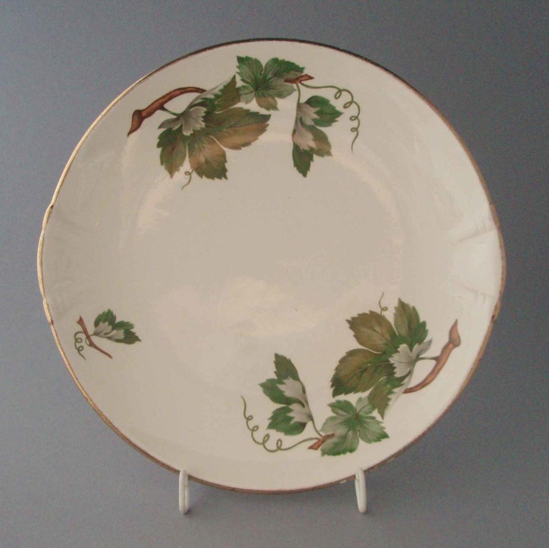 Cake plate - grape leaf; Crown Lynn Potteries Limited; 1955-1965; 2008.1.936 Cake plate - grape leaf; Crown Lynn Potteries Limited; 1955-1965; 2008.1.936