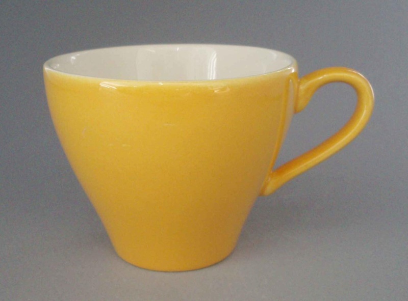Cup - Colour glaze; Crown Lynn Potteries Limited; 1960-1968; 2008.1.701