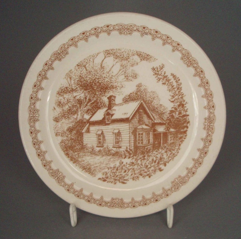 Bread and butter plate - Heritage pattern; Crown Lynn Potteries Limited; 1980-1985; 2008.1.1476