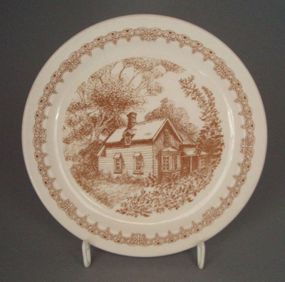 Bread and butter plate - Heritage pattern; Crown Lynn Potteries Limited; 1980-1985; 2008.1.1476