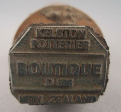 Backstamp - Boutique; Crown Lynn Potteries Limited; 1965-1985; 2008.1.2149