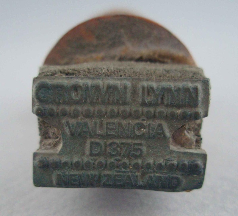 Backstamp - Valencia; Crown Lynn Potteries Limited; 1971-1985; 2008.1.2102