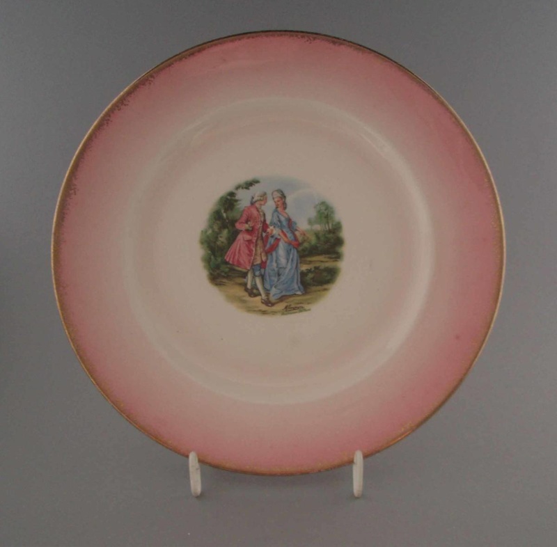 Cake plate - man and woman; Crown Lynn Potteries Limited; 1950-1970; 2009.1.913 Cake plate - man and woman; Crown Lynn Potteries Limited; 1950-1970; 2009.1.913