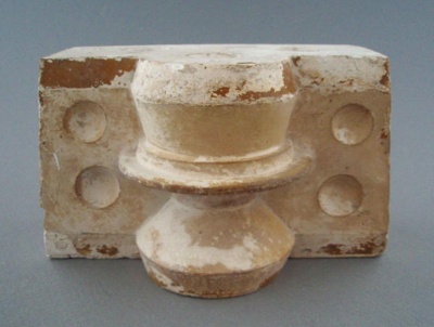 Case; Crown Lynn Potteries Limited; 1960-1989; 2009.1.821