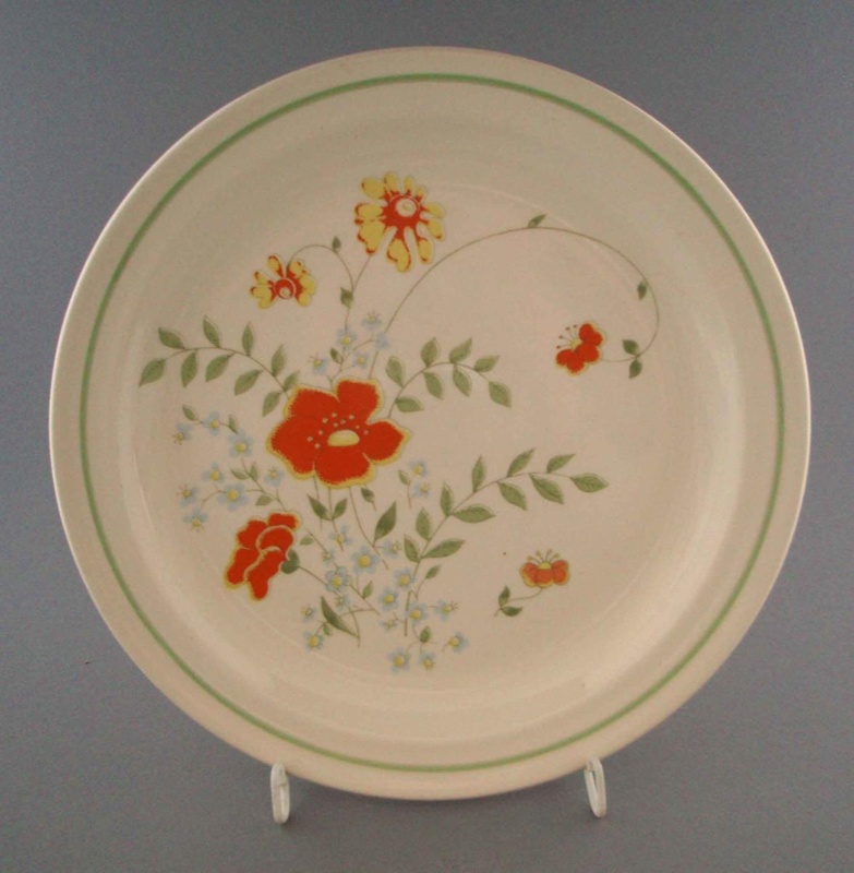 Dinner Plate Springflower Pattern Crown Lynn Potteries Limited 1979