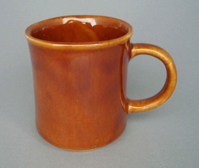 Mug; Titian Potteries (1965) Limited; 1965-1980; 2008.1.1402