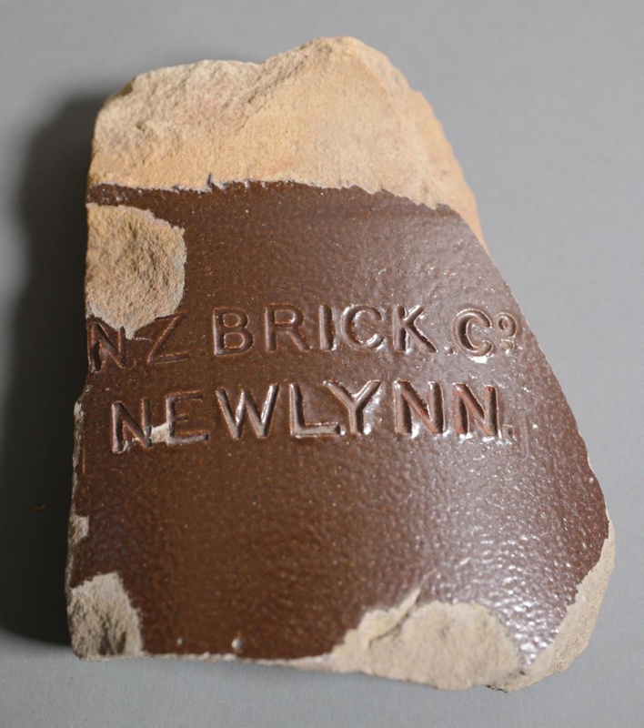Shard; New Zealand Brick Tile & Pottery Company; 1910-1929; 2015.1.208