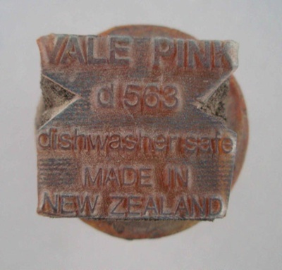Backstamp - Vale pink; Crown Lynn Potteries Limited; 1975-1989; 2008.1.1692