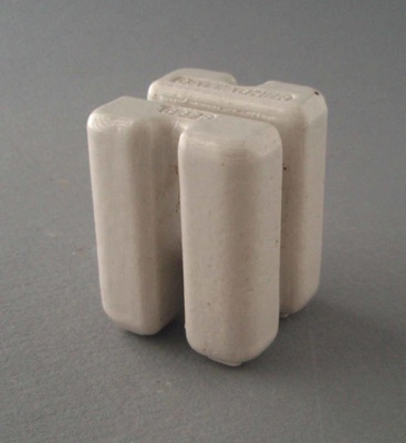 Electric fence insulator; Crown Lynn Technical Ceramics Limited; 1955-1965; 2009.1.1482
