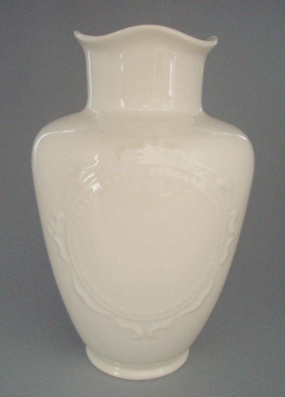 Vase; Titian Potteries (1965) Limited; 1979-1989; 2008.1.863