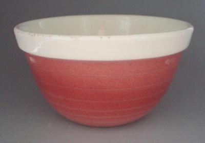 Basin; Crown Lynn Potteries Limited; 1960-1970; 2008.1.2682