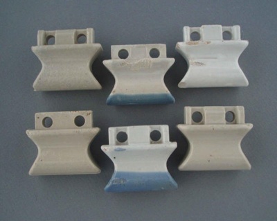 Fuse holders x6; Crown Lynn Technical Ceramics Limited; 1940-1970; 2009.1.1484.1-6