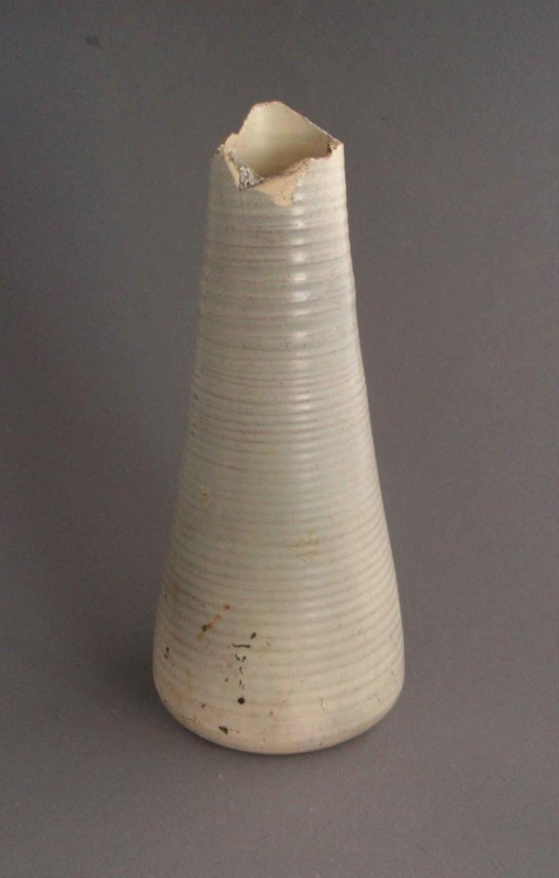 Vase; Crown Lynn Potteries Limited; 1948-1955; 2009.1.2029