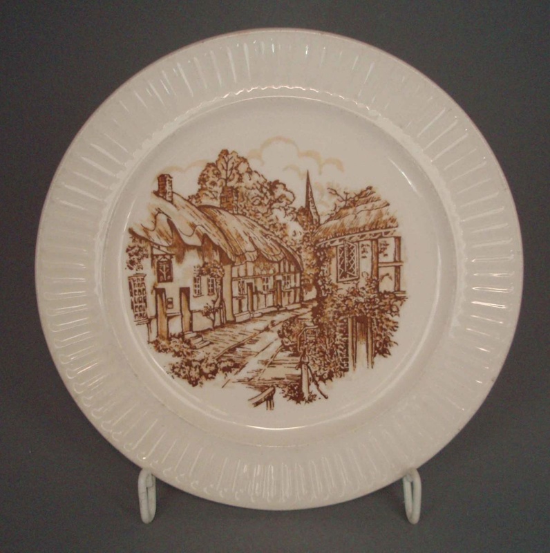 Bread and butter plate - Tradition pattern; Crown Lynn Potteries Limited; 1969-1989; 2008.1.1484 Bread and butter plate - Tradition pattern; Crown Lynn Potteries Limited; 1969-1989; 2008.1.1484