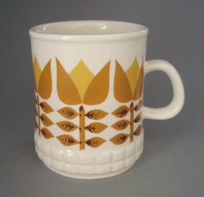 Mug - floral; Titian Potteries (1965) Limited; 1971-1980; 2008.1.843