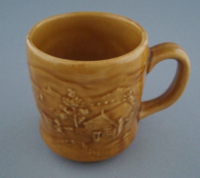 Mug - country scene; Titian Potteries (1965) Limited; 1976-1986; 2008.1.2273