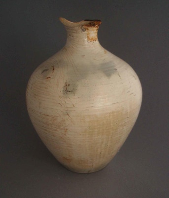 Vase; Crown Lynn Potteries Limited; 1948-1955; 2009.1.2031