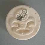 Pin box lid - Ngakura Ware bisque; Crown Lynn Potteries Limited; 1966-1975; 2008.1.347