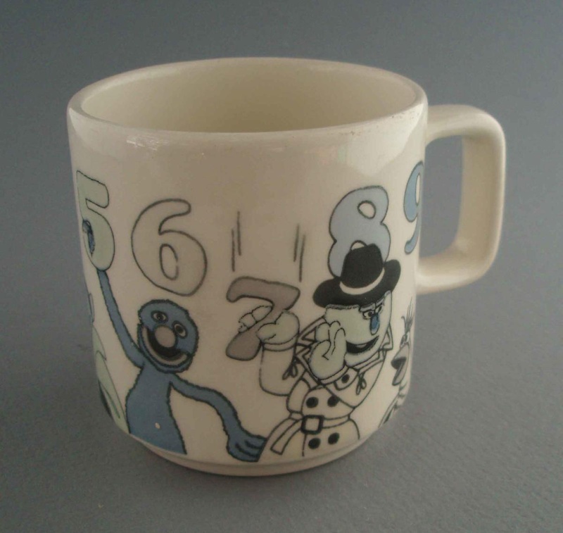 Child's mug - Sesame Street; Crown Lynn Potteries Limited; 1980-1982; 2009.1.454 Child's mug - Sesame Street; Crown Lynn Potteries Limited; 1980-1982; 2009.1.454
