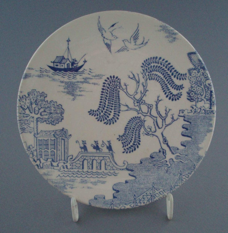 Bread and butter plate - Willow pattern; Crown Lynn Potteries Limited; 1968-1980; 2008.1.1920