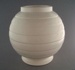 Vase; Crown Lynn Potteries Limited; 1948-1955; 2009.1.136