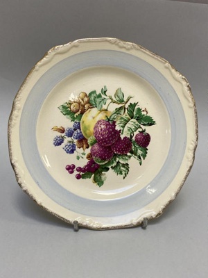 Lunch Plate - Ceramic Distributors; Crown Lynn Potteries Limited; 1948-1955; 2021.33.2