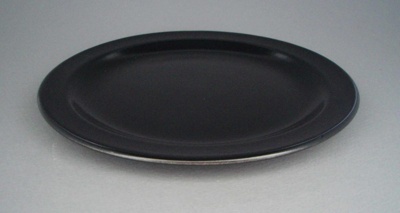 Bread and butter plate; Crown Lynn Potteries Limited; 1980-1989; 2008.1.2755