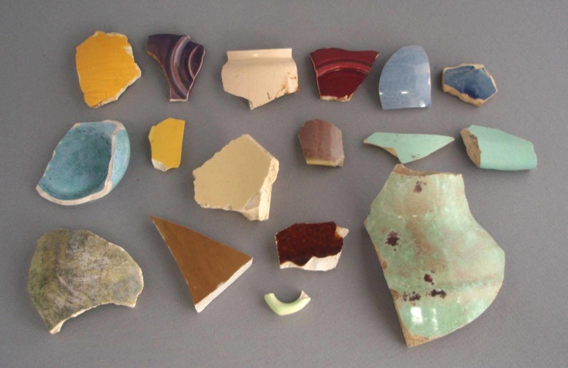Shards; Crown Lynn Potteries Limited; 1940-1970; 2009.1.1849.1-17 | eHive