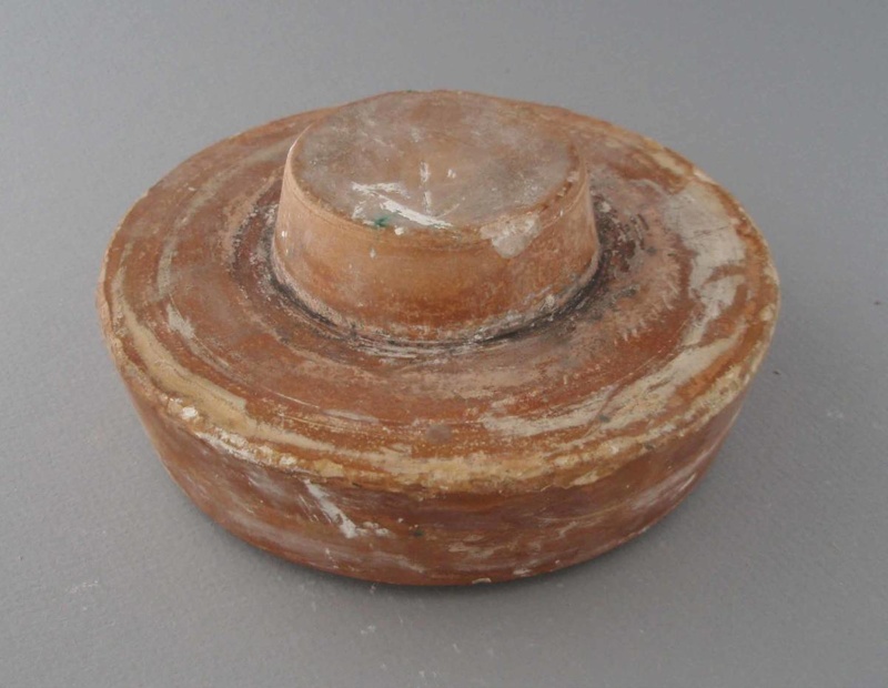 Case - cup; Crown Lynn Potteries Limited; 1981-1989; 2009.1.1172 Case - cup; Crown Lynn Potteries Limited; 1981-1989; 2009.1.1172
