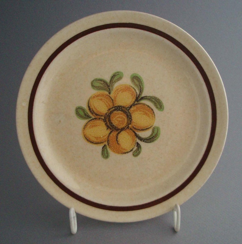Bread and butter plate - Mandy pattern; Crown Lynn Potteries Limited; 1977-1986; 2008.1.1591