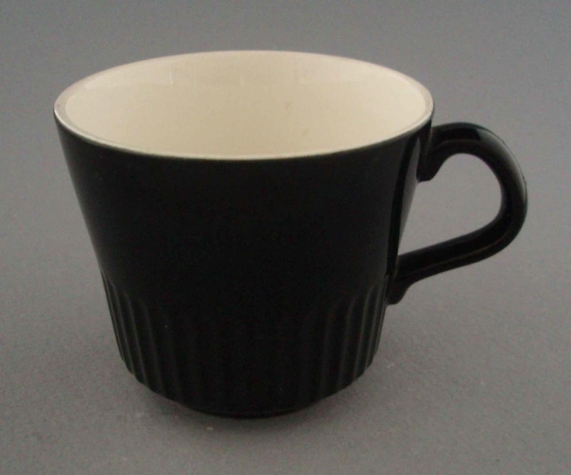 Cup; Crown Lynn Potteries Limited; 1969-1989; 2009.1.960