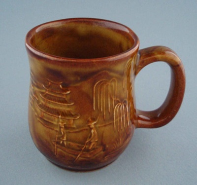 Mug - country scene; Titian Potteries (1965) Limited; 1976-1986; 2008.1.2274