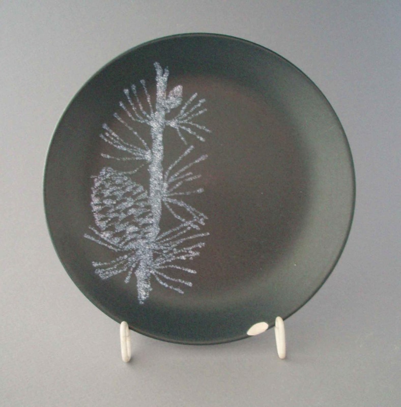 Bread and butter plate - Pine pattern; Crown Lynn Potteries Limited; 1966-1972; 2008.1.638 Bread and butter plate - Pine pattern; Crown Lynn Potteries Limited; 1966-1972; 2008.1.638