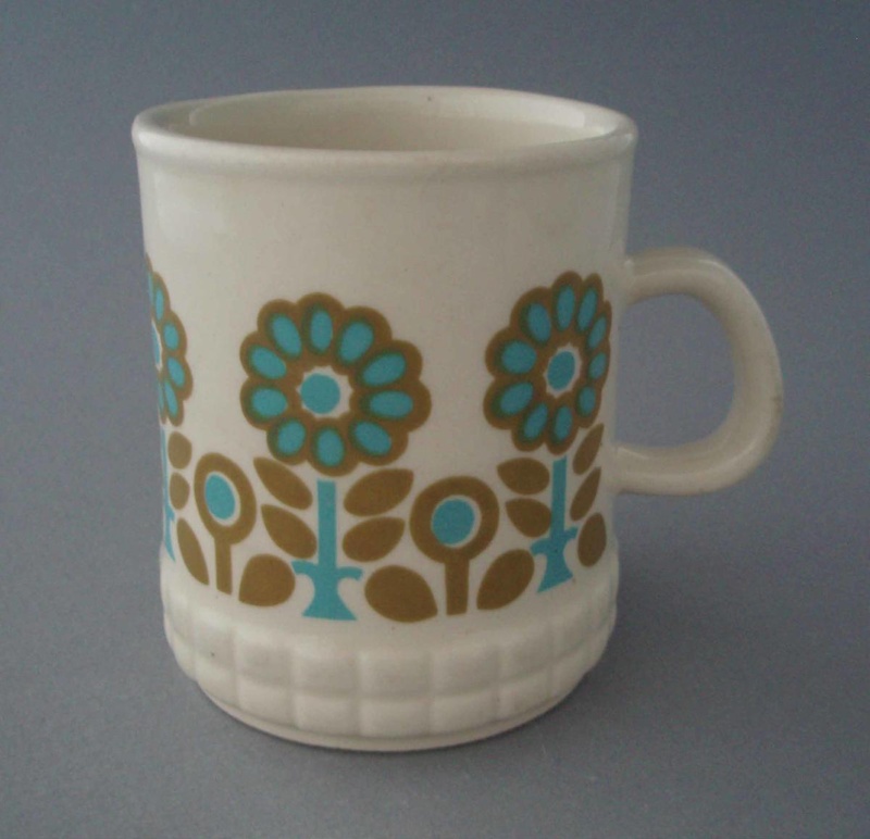 Mug - floral; Titian Potteries (1965) Limited; 1971-1979; 2009.1.796