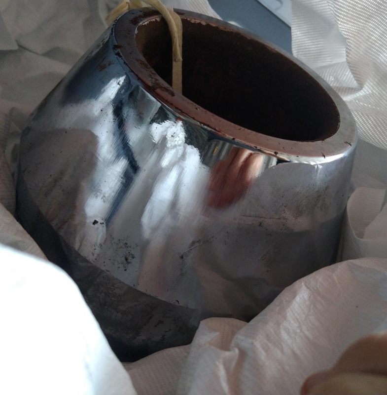 Metal form; 2015.1.148