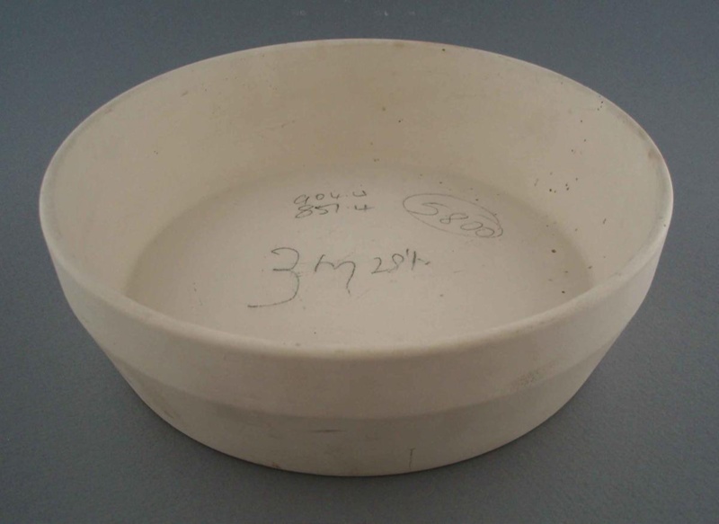 Baker - bisque; Crown Lynn Potteries Limited; 1980-1989; 2009.1.640