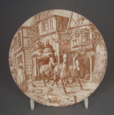 Bread and butter plate - Wayside pattern; Crown Lynn Potteries Limited; 1980-1989; 2008.1.1478