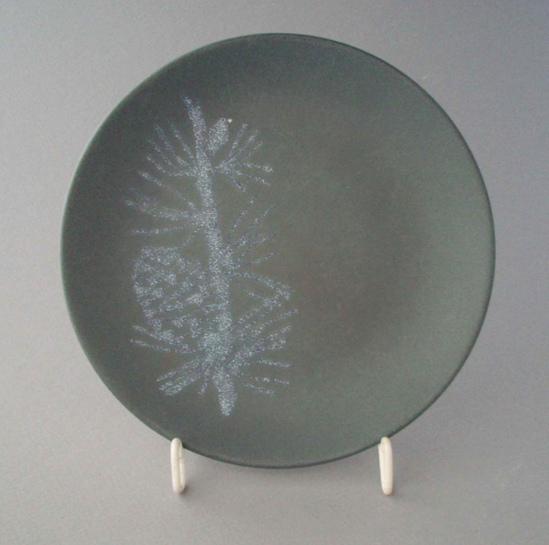 Bread and butter plate - Pine pattern; Crown Lynn Potteries Limited; 1966-1972; 2008.1.637 Bread and butter plate - Pine pattern; Crown Lynn Potteries Limited; 1966-1972; 2008.1.637