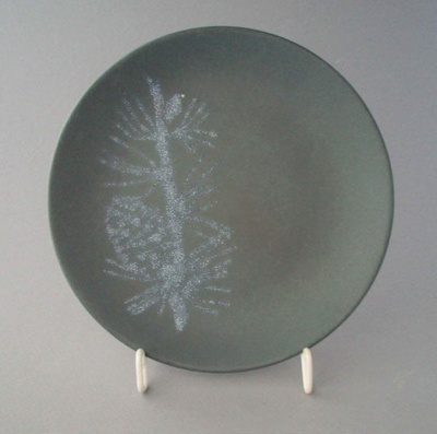 Bread and butter plate - Pine pattern; Crown Lynn Potteries Limited; 1966-1972; 2008.1.637