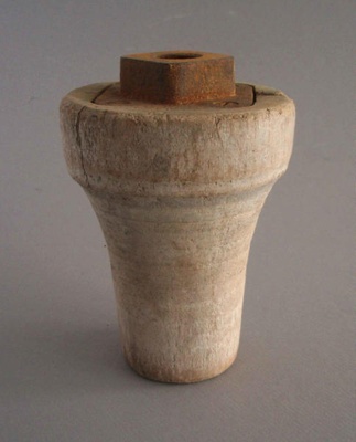 Chum; Crown Lynn Potteries Limited; 1940-1960; 2009.1.1853