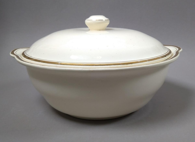 Vegetable tureen - Crown Manor; Crown Lynn Potteries Limited; 1950s ...