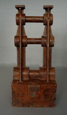 Wooden pattern - Prouty pusher; Unknown; 1950-1985; 2008.1.2473
