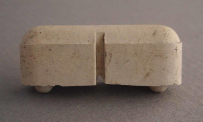 Electrical fixture; Crown Lynn Technical Ceramics Limited; 1940-1975; 2009.1.1769