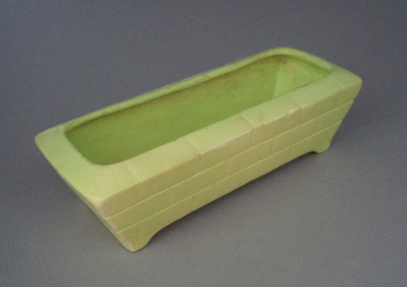 Trough; Crown Lynn Potteries Limited; 1946-1960; 2008.1.1446