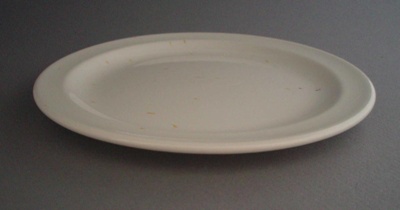 Bread and butter plate; Crown Lynn Potteries Limited; 1980-1989; 2008.1.2759
