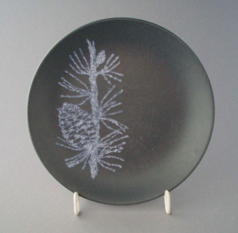 Bread and butter plate - Pine pattern; Crown Lynn Potteries Limited; 1966-1972; 2008.1.636 Bread and butter plate - Pine pattern; Crown Lynn Potteries Limited; 1966-1972; 2008.1.636