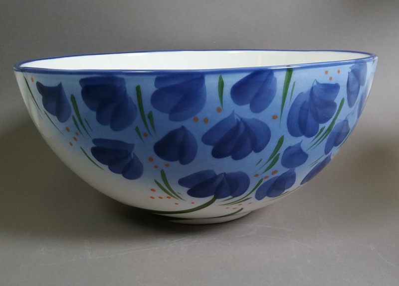 Bowl - Agapanthus pattern; Studio Ceramics NZ Ltd; 2002; 2017.1.141