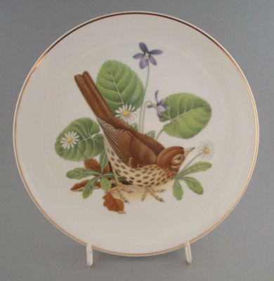 Collectors plate - song thrush; Crown Lynn Potteries Limited; 1985; 2008.1.623