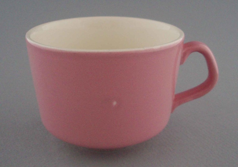 Cup - Colour glaze; Crown Lynn Potteries Limited; 1973-1989; 2008.1.1901